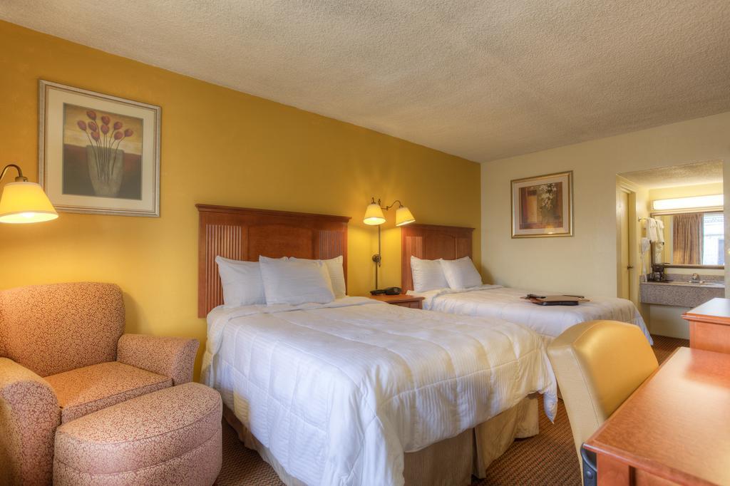 Econo Lodge Byron Pokoj fotografie