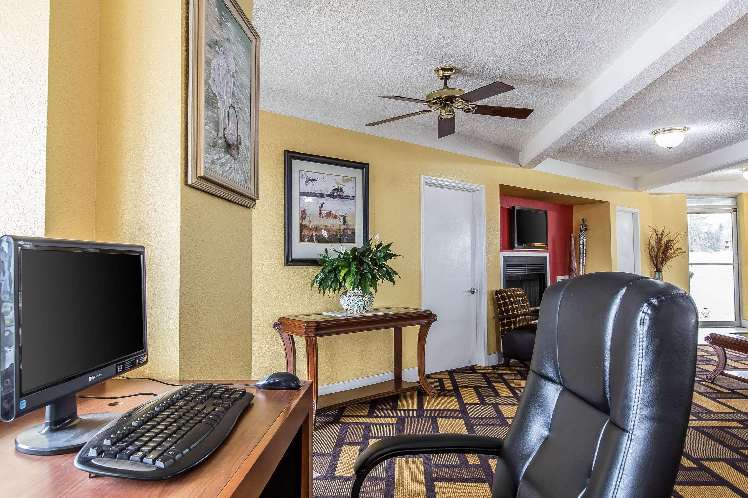 Econo Lodge Byron Exteriér fotografie