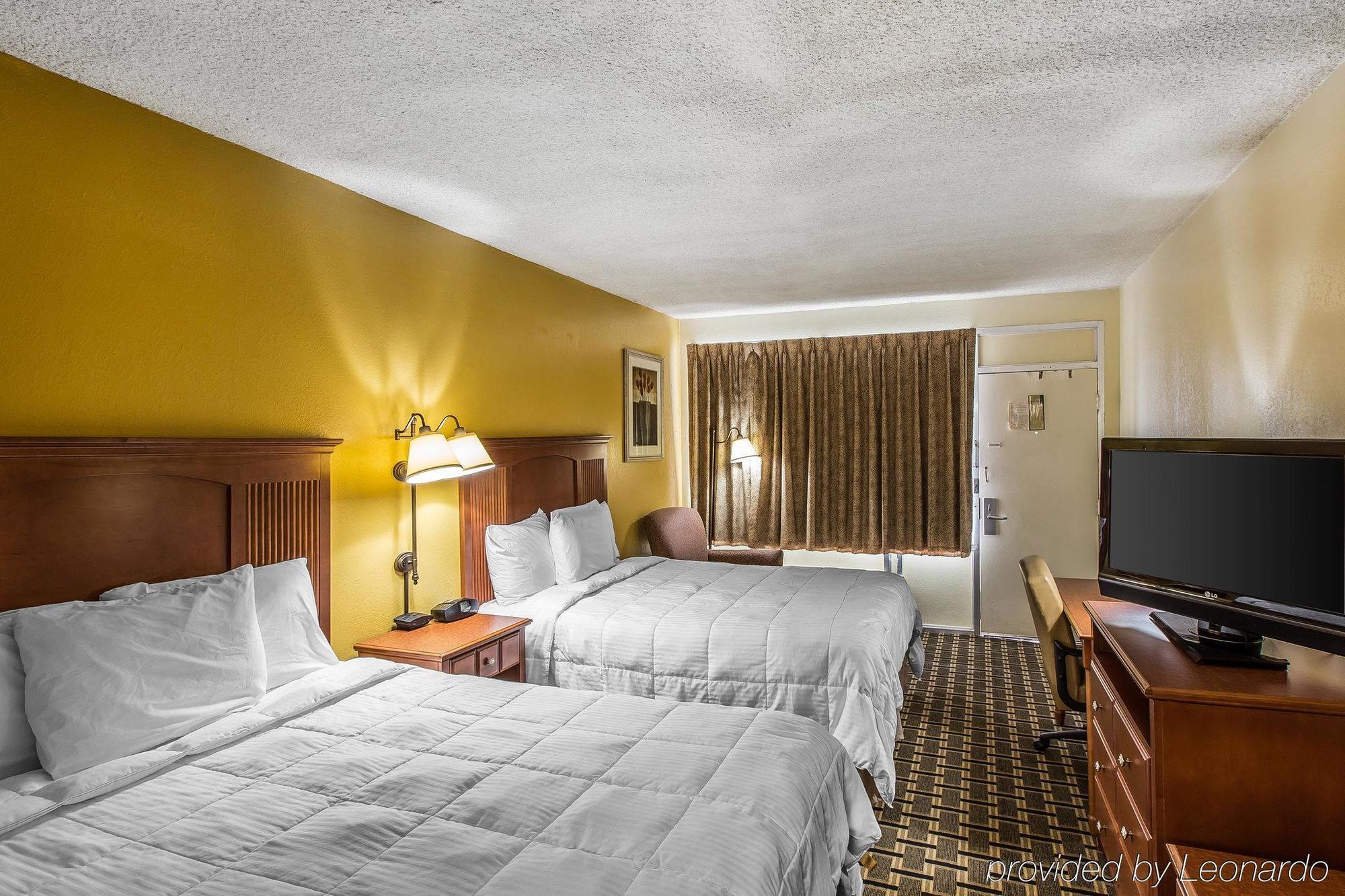 Econo Lodge Byron Exteriér fotografie