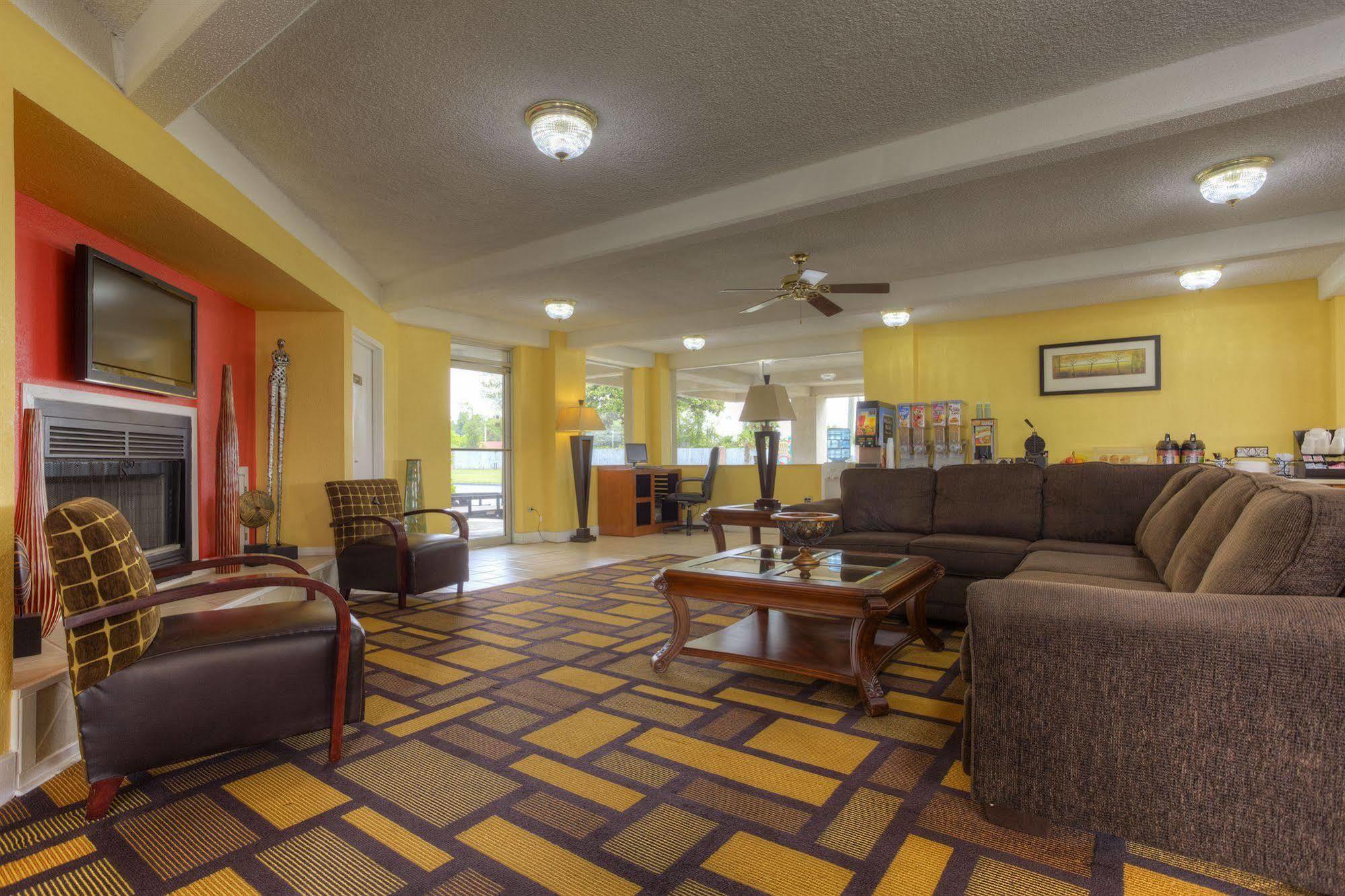 Econo Lodge Byron Exteriér fotografie